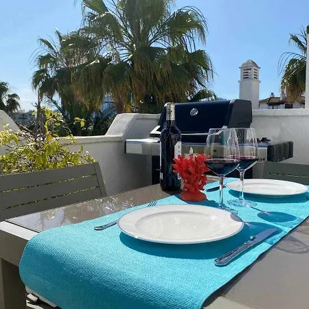 Duplex Vistas Al Mar, Piscina, Jacuzzi Y Playa. Daire Estepona
