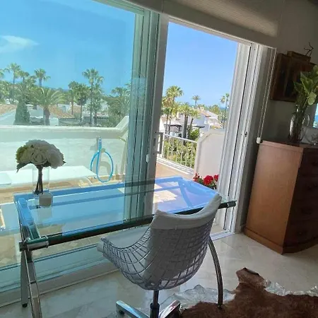 Duplex Vistas Al Mar, Piscina, Jacuzzi Y Playa. Daire Estepona